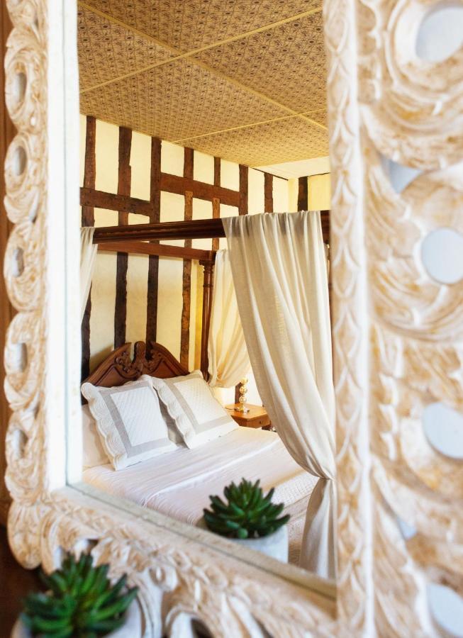 Cafe De France Bed and Breakfast Eauze Buitenkant foto