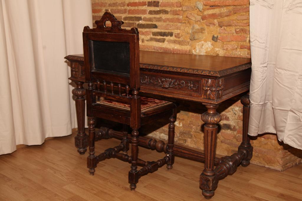 Cafe De France Bed and Breakfast Eauze Kamer foto