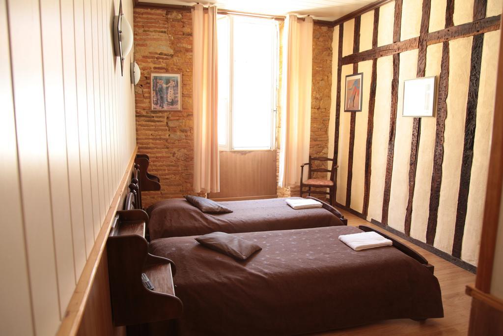 Cafe De France Bed and Breakfast Eauze Kamer foto