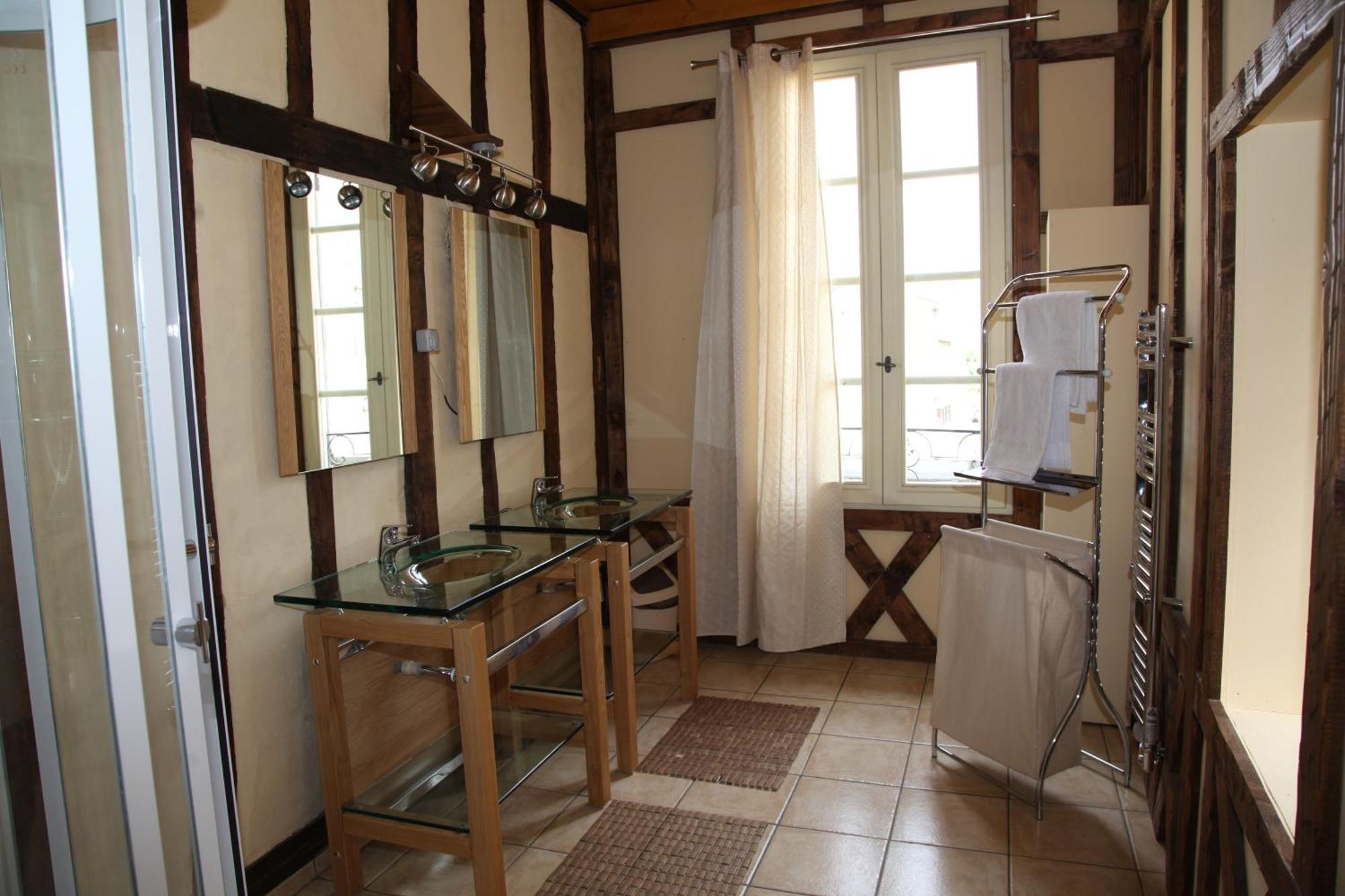 Cafe De France Bed and Breakfast Eauze Buitenkant foto